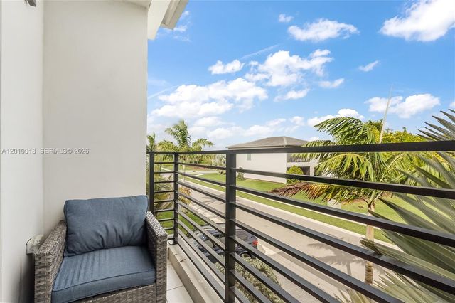 17197 Teton River Rd, Boca Raton, FL 33496