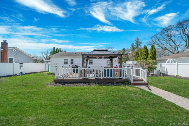 15 Lido Boulevard, Lake Grove, NY 11755