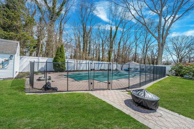 15 Lido Boulevard, Lake Grove, NY 11755