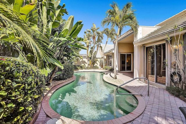 9119 Baybury Lane, West Palm Beach, FL 33411