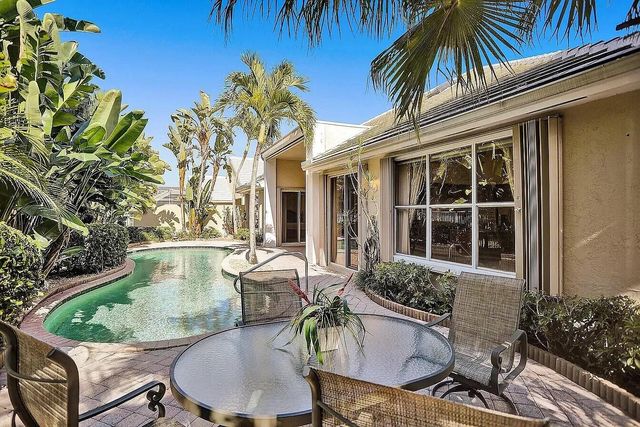 9119 Baybury Lane, West Palm Beach, FL 33411