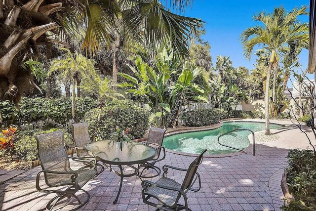 9119 Baybury Lane, West Palm Beach, FL 33411