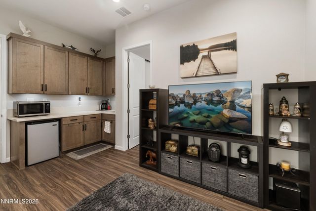 7516 Nautilus Court, Sparks, NV 89436