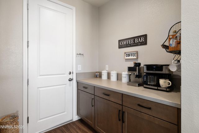 7516 Nautilus Court, Sparks, NV 89436