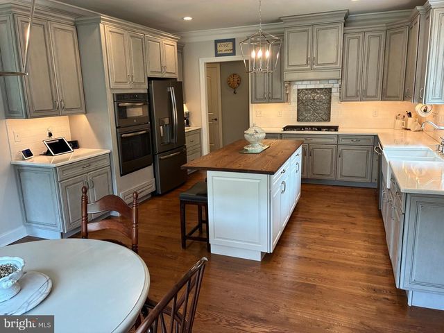 500 BROOKVIEW DRIVE, Greencastle, PA 17225