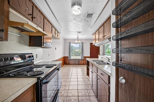 3602 Cedarcrest Drive, Pasadena, TX 77503