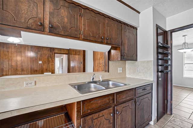 3602 Cedarcrest Drive, Pasadena, TX 77503