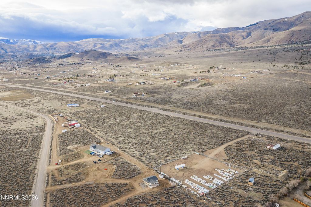 Image 10 of property listing at 4221 NV-208, Topaz Ranch Estates, NV 89444