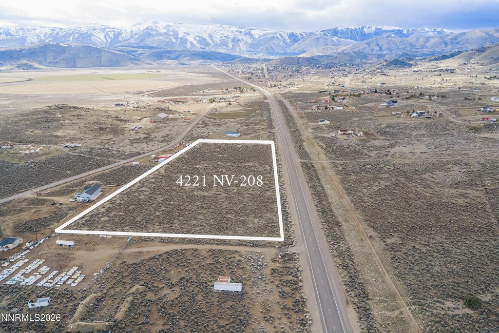 Image 16 of property listing at 4221 NV-208, Topaz Ranch Estates, NV 89444