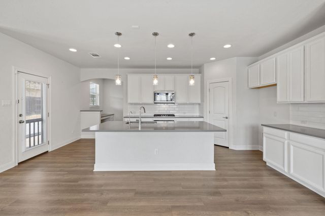 138 Fern DR, Buda, TX 78610