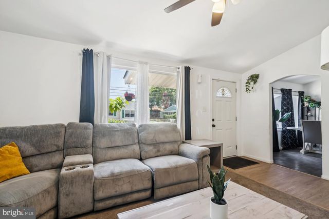 660 N KENTUCKY AVE, Atlantic City, NJ 08401