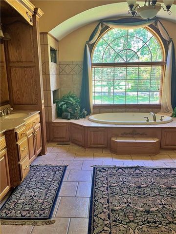 107 W Mckinley Street, Frontenac, KS 66763