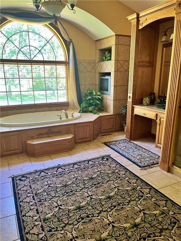 107 W Mckinley Street, Frontenac, KS 66763