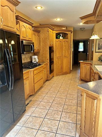 107 W Mckinley Street, Frontenac, KS 66763