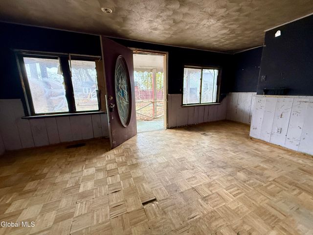 60 Wilson Avenue, South Glens Falls, NY 12803