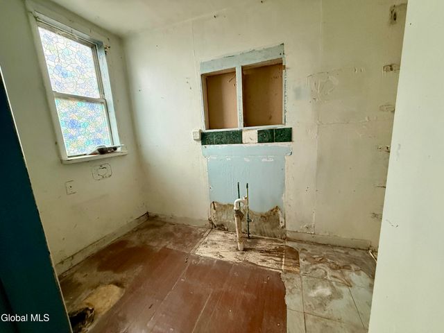 60 Wilson Avenue, South Glens Falls, NY 12803