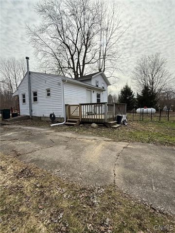 1953 Lamson Road, Lysander, NY 13135