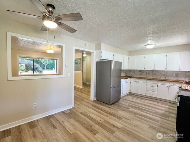 12800 NE 28th, Vancouver, WA 98682