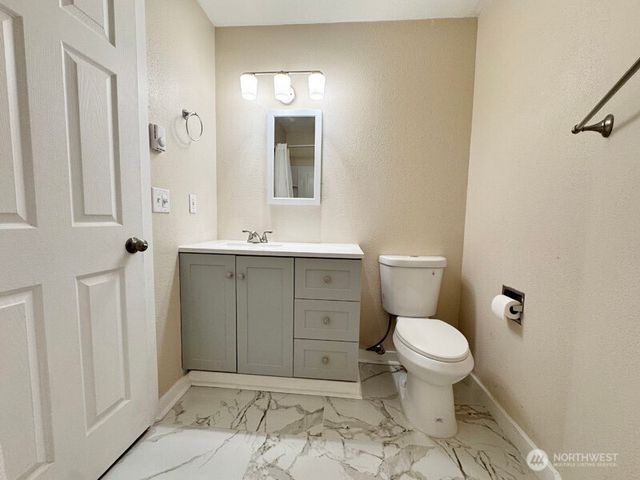 12800 NE 28th, Vancouver, WA 98682