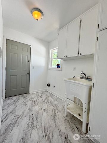 12800 NE 28th, Vancouver, WA 98682