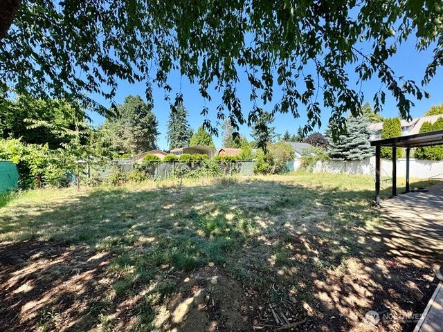 12800 NE 28th, Vancouver, WA 98682