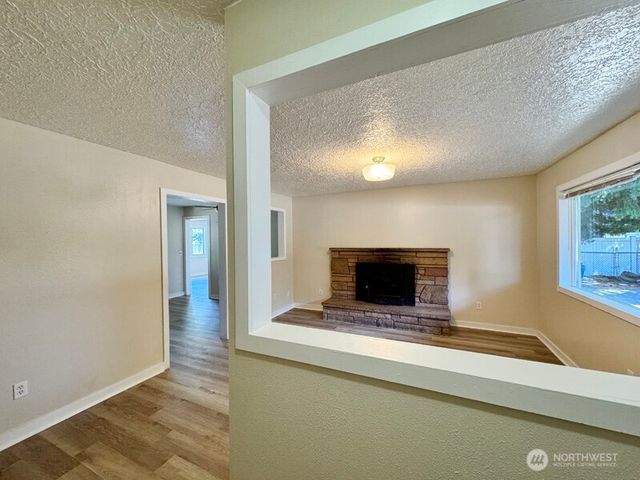 12800 NE 28th, Vancouver, WA 98682