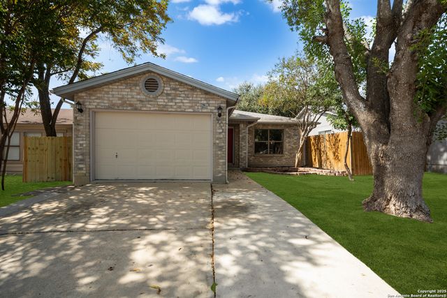 12831 Maple Park, San Antonio, TX 78249