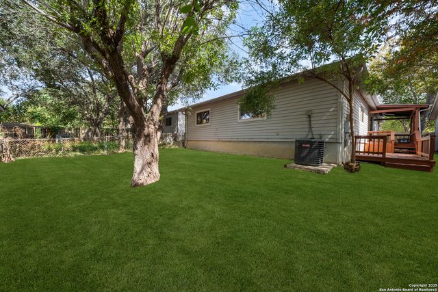 12831 Maple Park, San Antonio, TX 78249