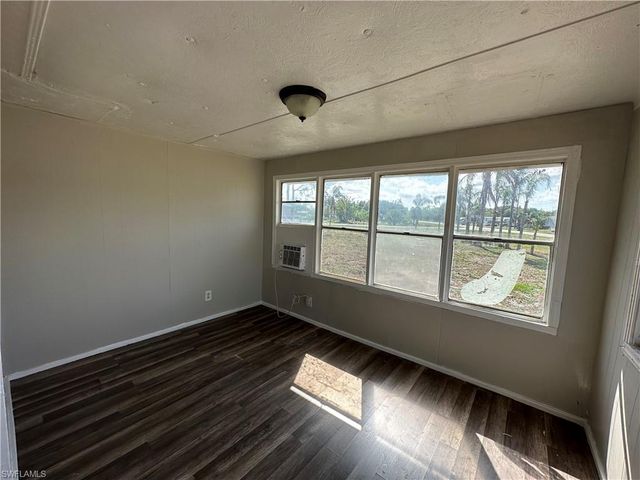 8086 Heck DR 1A, North Fort Myers, FL 33917