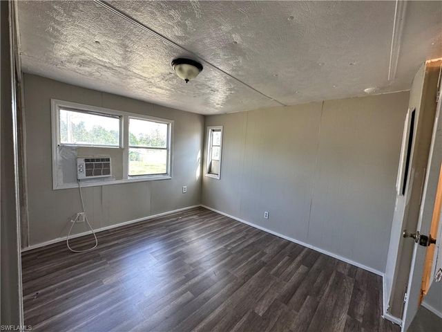 8086 Heck DR 1A, North Fort Myers, FL 33917