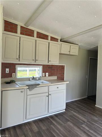 8086 Heck DR 1A, North Fort Myers, FL 33917
