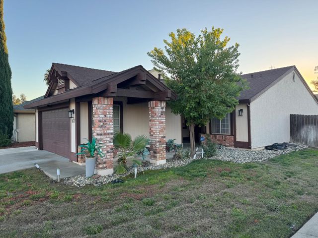 8716 Cord Way, Sacramento, CA 95828