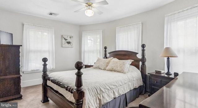102 S PACKARD ST, Hammonton, NJ 08037