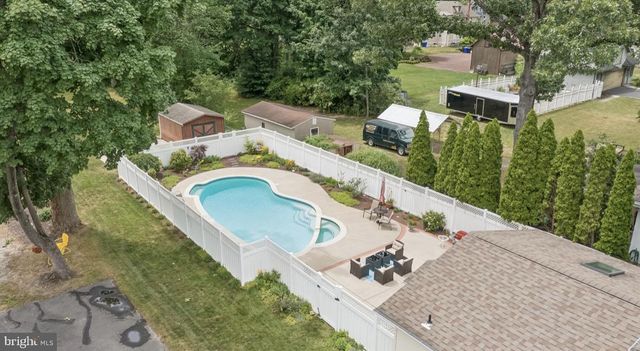 102 S PACKARD ST, Hammonton, NJ 08037