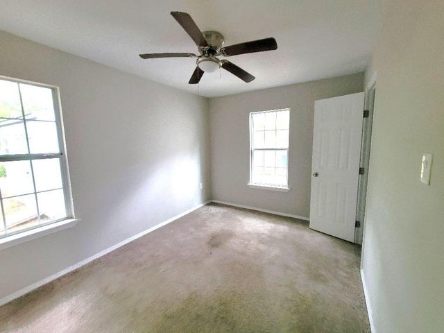 6614 Park Avenue, Texas City, TX 77591