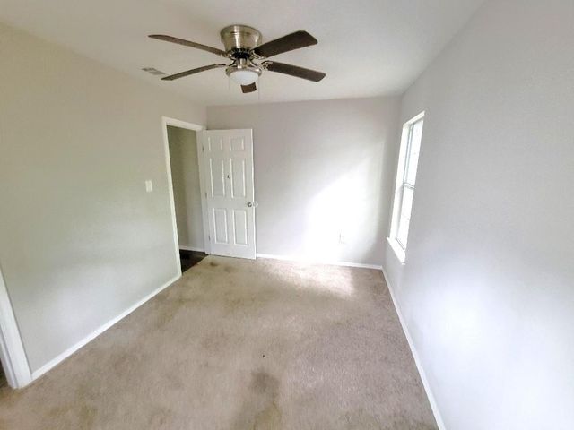 6614 Park Avenue, Texas City, TX 77591