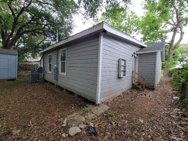 6614 Park Avenue, Texas City, TX 77591