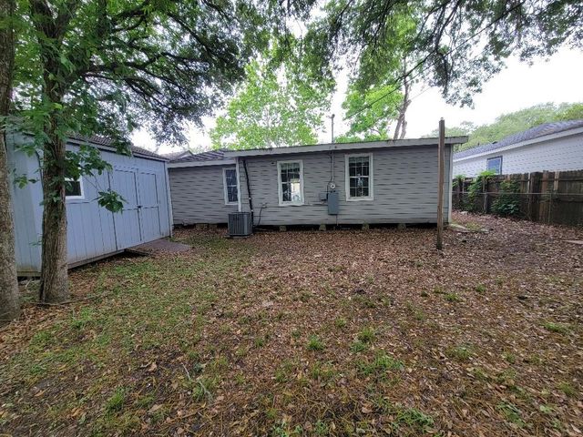 6614 Park Avenue, Texas City, TX 77591