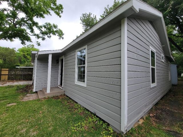 6614 Park Avenue, Texas City, TX 77591