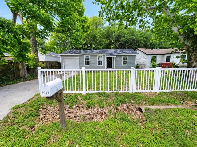 6614 Park Avenue, Texas City, TX 77591