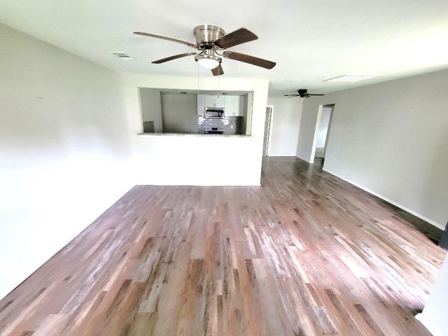 6614 Park Avenue, Texas City, TX 77591