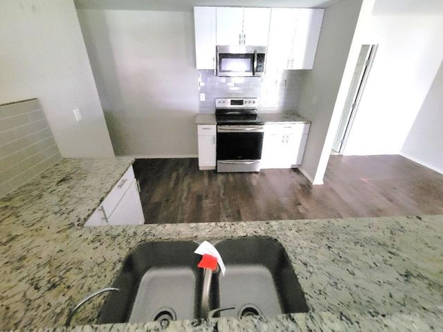 6614 Park Avenue, Texas City, TX 77591