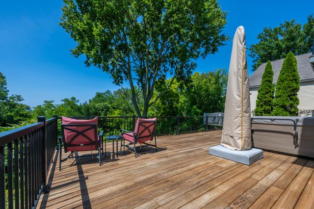 1002 Lake Boulevard, St. Joseph City, MI 49085