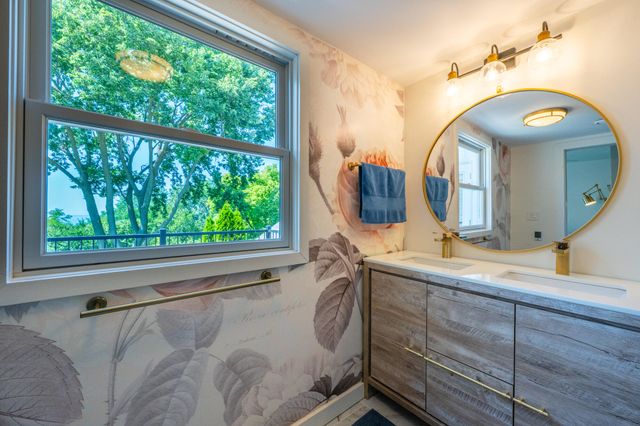 1002 Lake Boulevard, St. Joseph City, MI 49085