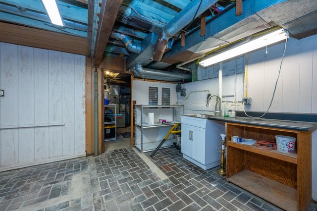 1002 Lake Boulevard, St. Joseph City, MI 49085