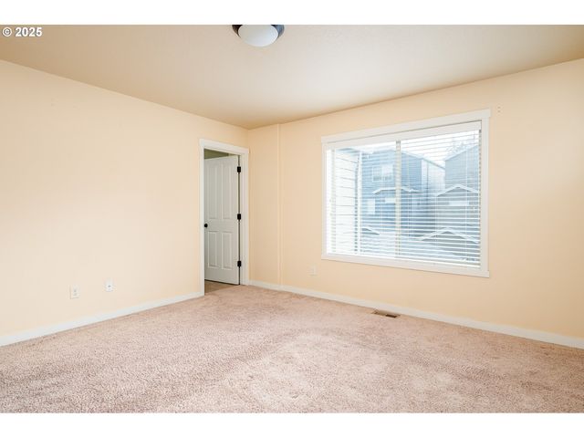 17550 Sw VANGUARD Ln, Beaverton, OR 97007