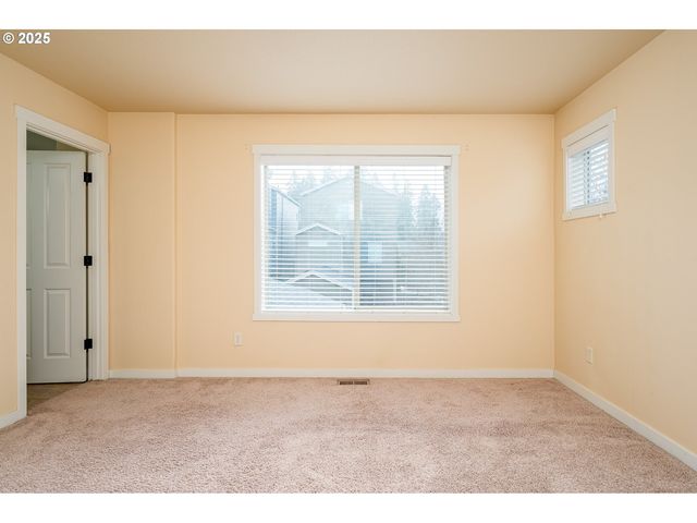 17550 Sw VANGUARD Ln, Beaverton, OR 97007