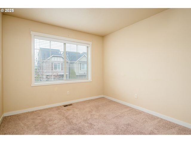 17550 Sw VANGUARD Ln, Beaverton, OR 97007