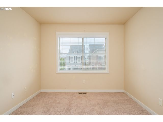 17550 Sw VANGUARD Ln, Beaverton, OR 97007