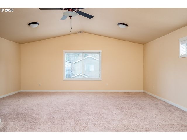 17550 Sw VANGUARD Ln, Beaverton, OR 97007